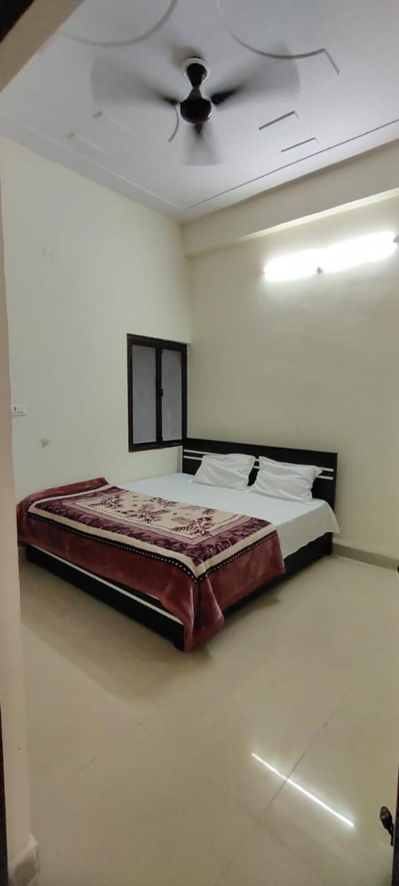 Hotel Shri Jee Dham Near Prem Mandir Vrindāvan Zewnętrze zdjęcie
