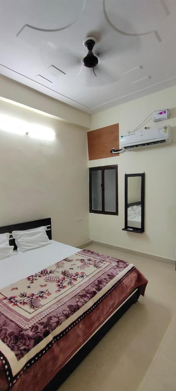 Hotel Shri Jee Dham Near Prem Mandir Vrindāvan Zewnętrze zdjęcie